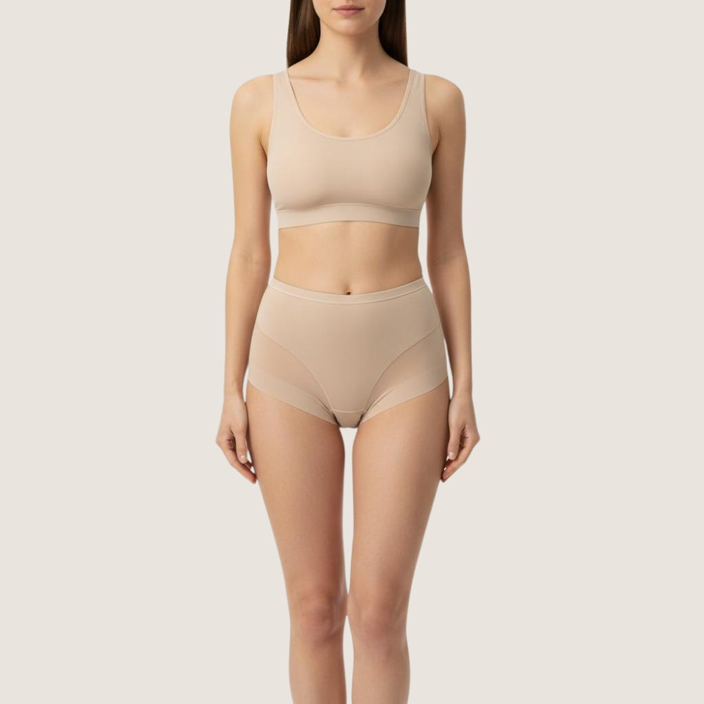 Culotte gainante élégance nude femme OFFUZA portée, maintien léger et silhouette lissée