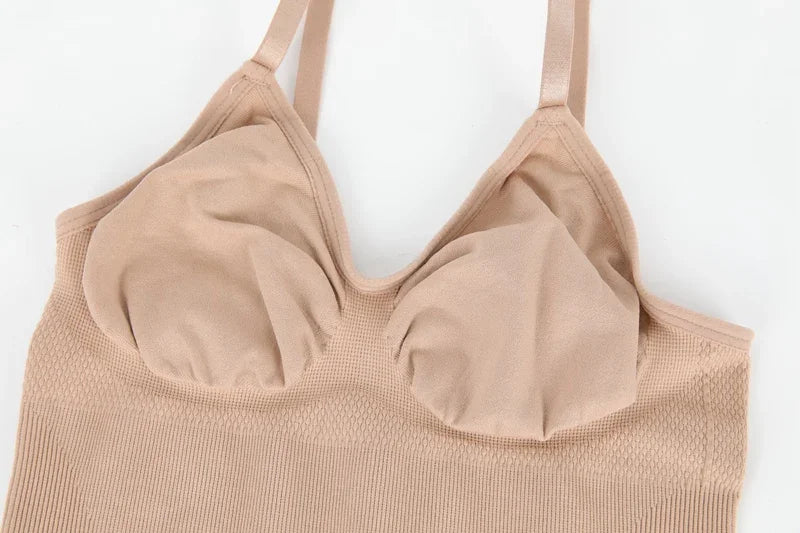 Détail du body sculptant confort OFFUZA, maintien de la poitrine sans compression