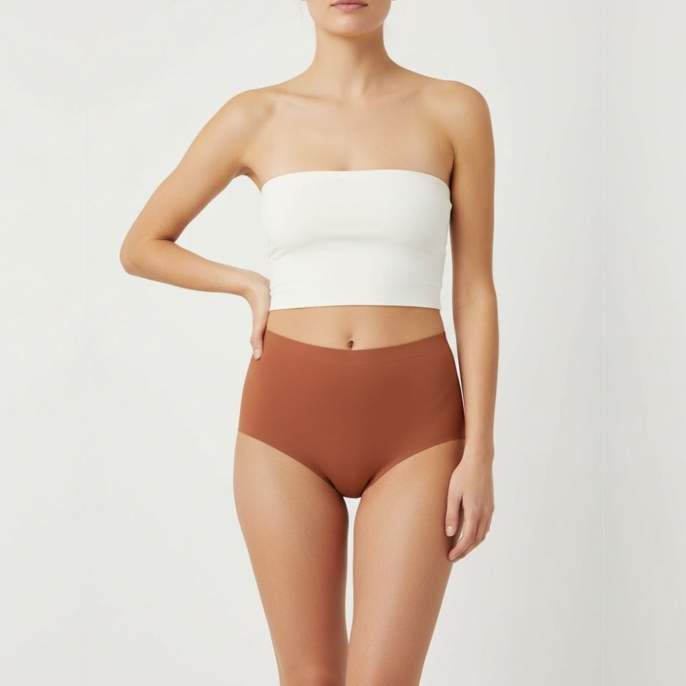 Culotte menstruelle sans couture taille mi-haute OFFUZA portée, effet invisible